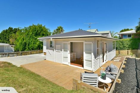 Photo of property in 25b Arrow Road, Forrest Hill, Auckland, 0620