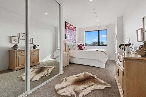 Photo of property in 308/8a Lake Pupuke Drive, Takapuna, Auckland, 0622