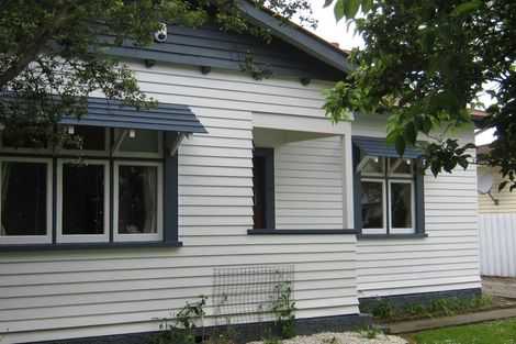 Photo of property in 25 Kingswood Street, Takaro, Palmerston North, 4412