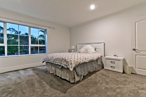 Photo of property in 18 Mansion Court, West Harbour, Auckland, 0618