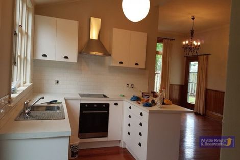 Photo of property in 30 Taupata Street, Redcliffs, Christchurch, 8081