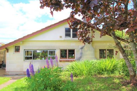 Photo of property in 15 Awamoa Road, South Hill, Oamaru, 9400