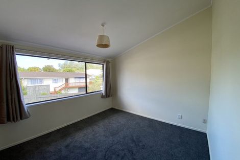 Photo of property in 1/6 Clare Place, Glenfield, Auckland, 0629