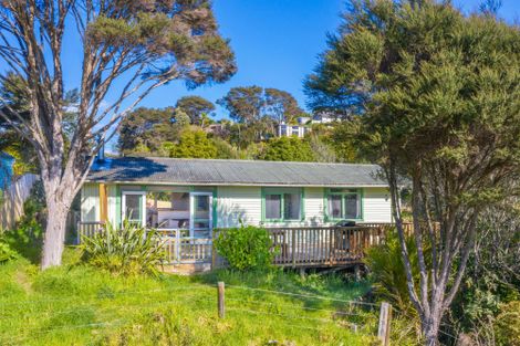 Photo of property in 13 Cross Street, Raglan, 3225