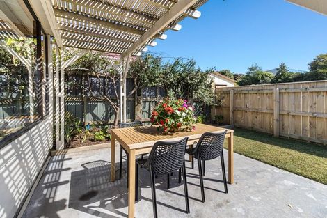 Photo of property in 42 Gaine Street, New Plymouth, 4310