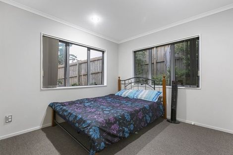 Photo of property in 13 Thomas Rea Place, Te Atatu South, Auckland, 0610