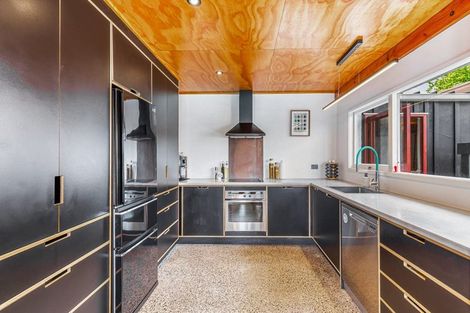 Photo of property in 16a Matuhi Rise, Henderson, Auckland, 0612