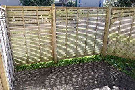 Photo of property in 5 Moravale Lane, Flat Bush, Auckland, 2016