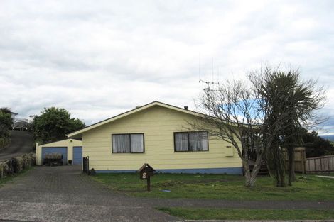 Photo of property in 8 Holmburn Street, Welcome Bay, Tauranga, 3112