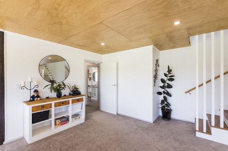 Photo of property in 34 Highland View Drive, Tokomaru, Palmerston North, 4474