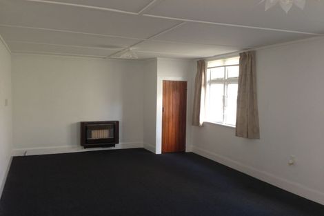 Photo of property in 25 Kingswood Street, Takaro, Palmerston North, 4412