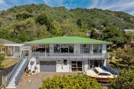 Photo of property in 20a Canterbury Street, Picton, 7220