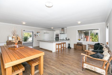 Photo of property in 64 Bryce Street, Cambridge, 3434