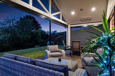 Photo of property in 129 Smart Road, Glen Avon, New Plymouth, 4372