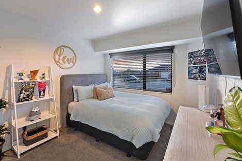 Photo of property in 37 Realm Drive, Paraparaumu, 5032