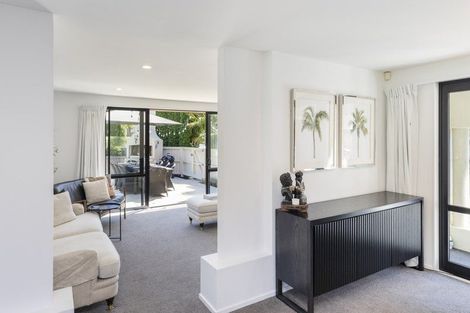 Photo of property in 10 Mica Place, Northwood, Christchurch, 8051