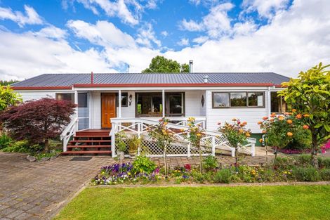 Photo of property in 34 Cambridge Street, Pahiatua, 4910