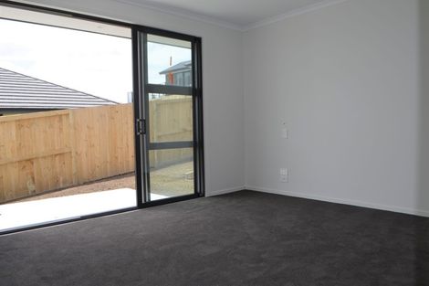 Photo of property in 8 Herring Place, Omokoroa, 3114