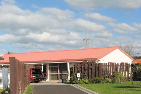 Photo of property in 10 Mackie Place, Papamoa Beach, Papamoa, 3118