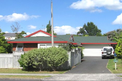 Photo of property in 22 Picasso Drive, West Harbour, Auckland, 0618