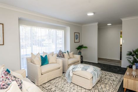 Photo of property in 5 Greta Banks Place, Wattle Downs, Auckland, 2103