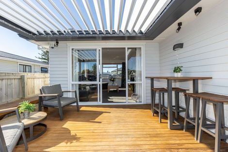 Photo of property in 28 King Street, Taradale, Napier, 4112