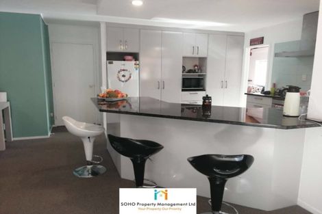 Photo of property in 234 Botany Road, Golflands, Auckland, 2013