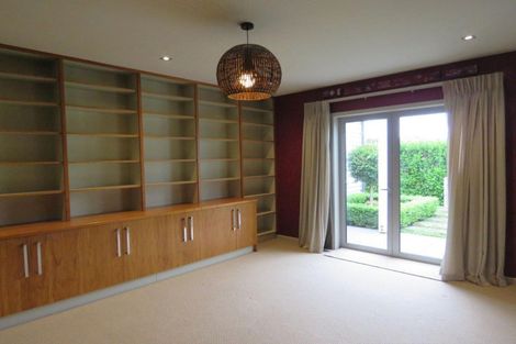 Photo of property in 1 Gleneagles Way, Waiwhakaiho, New Plymouth, 4312