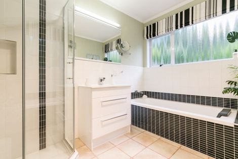 Photo of property in 43 Hetley Crescent, Taradale, Napier, 4112