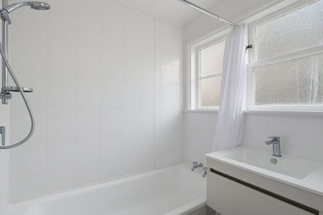 Photo of property in 56 Douglas Mclean Avenue, Marewa, Napier, 4110