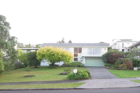 Photo of property in 3 Barlow Place, Chatswood, Auckland, 0626