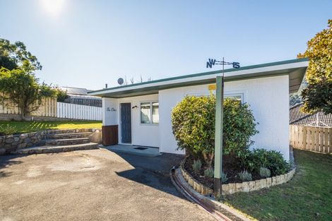 Photo of property in 4 Bledisloe Crescent, Wainuiomata, Lower Hutt, 5014