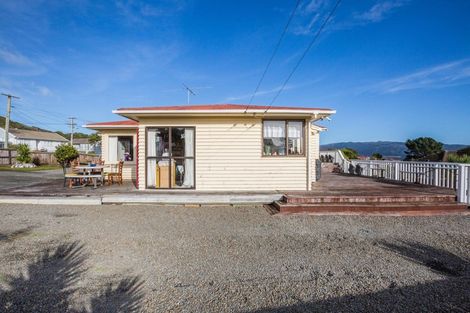 Photo of property in 79 Driver Crescent, Cannons Creek, Porirua, 5024