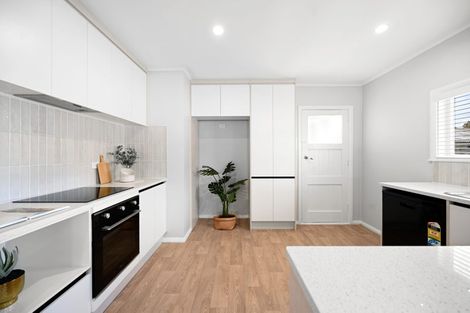 Photo of property in 15 Fifth Avenue, Enderley, Hamilton, 3214