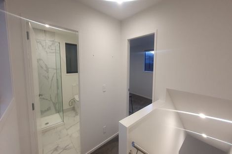 Photo of property in 2/10 Avery Grove, Boulcott, Lower Hutt, 5011