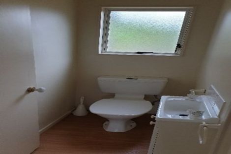 Photo of property in 2/7 Delamare Court, Sunnynook, Auckland, 0632