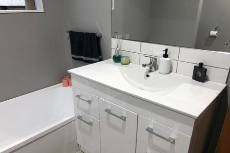 Photo of property in 40a Pencarrow Street, Highbury, Palmerston North, 4412