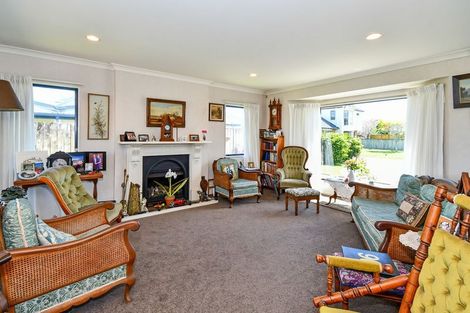 Photo of property in 21 Crannich Place, Wattle Downs, Auckland, 2103