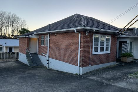 Photo of property in 1 Tyburnia Avenue, Mount Albert, Auckland, 1025