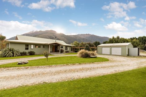 Photo of property in 2 Wilkin Road, Makarora, Wanaka, 9382