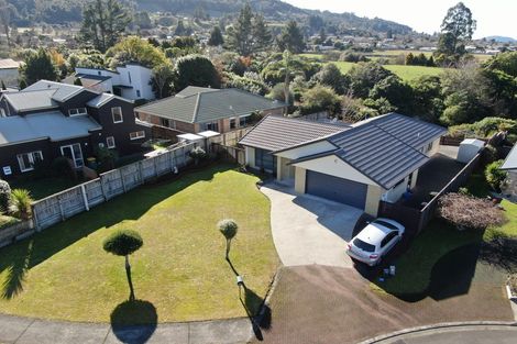 Photo of property in 28 Caulfield Place, Pukehangi, Rotorua, 3015