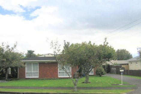 Photo of property in 10 Buckingham Crescent, Manukau, Auckland, 2025