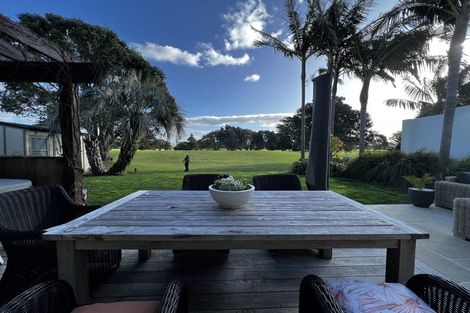 Photo of property in 186 Oceanbeach Road, Mount Maunganui, 3116