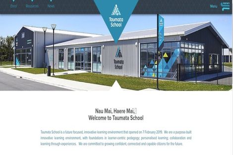 Photo of property in 24 Benmore Crescent, Pyes Pa, Tauranga, 3112