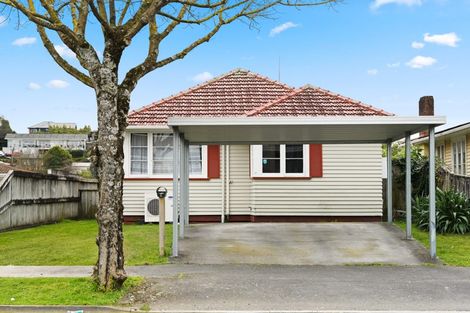 Photo of property in 8 Mount View Road, Melville, Hamilton, 3206