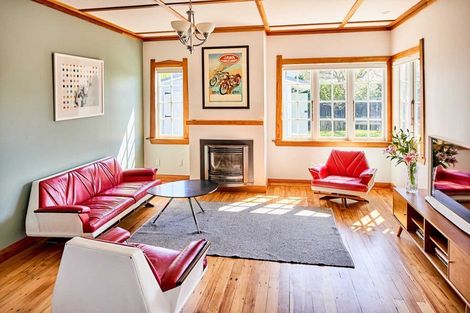 Photo of property in 38 Tuatoru Street, Eastbourne, Lower Hutt, 5013