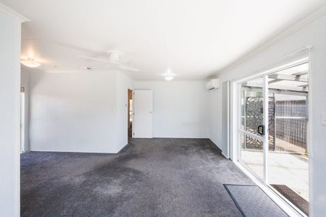 Photo of property in 4 Coromandel Court, Roslyn, Palmerston North, 4414