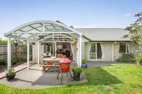 Photo of property in 2 Bransley Grove, Katikati, 3129