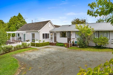 Photo of property in 682 Haruru Road, Kaukapakapa, 0873