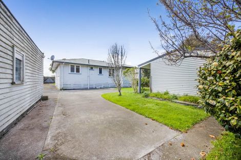 Photo of property in 10 Iredale Road, Hawera, 4610